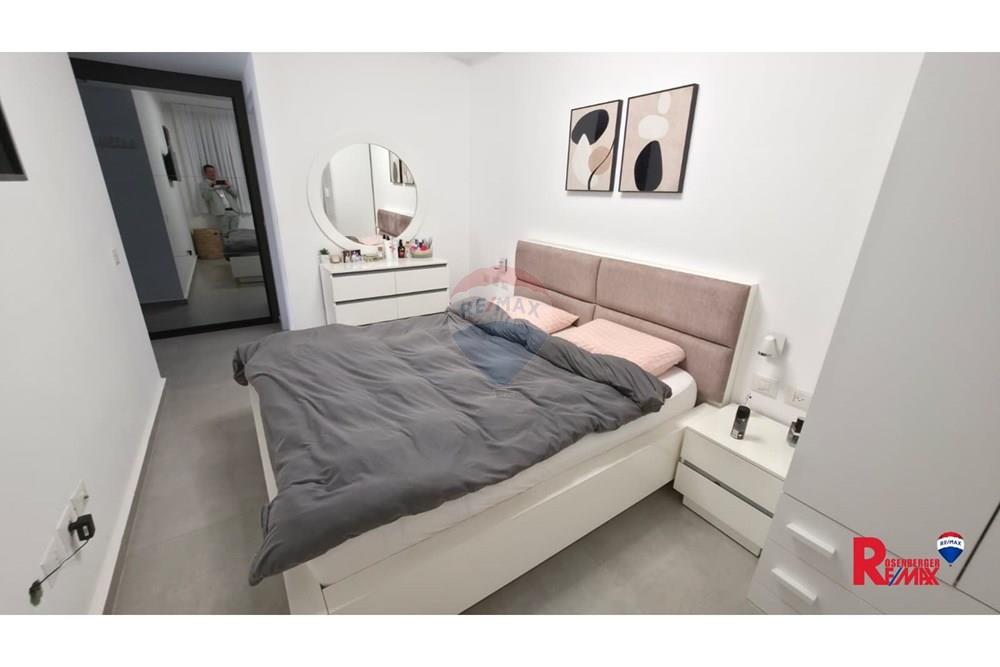 Apartment for Sale in Holon - Image 7