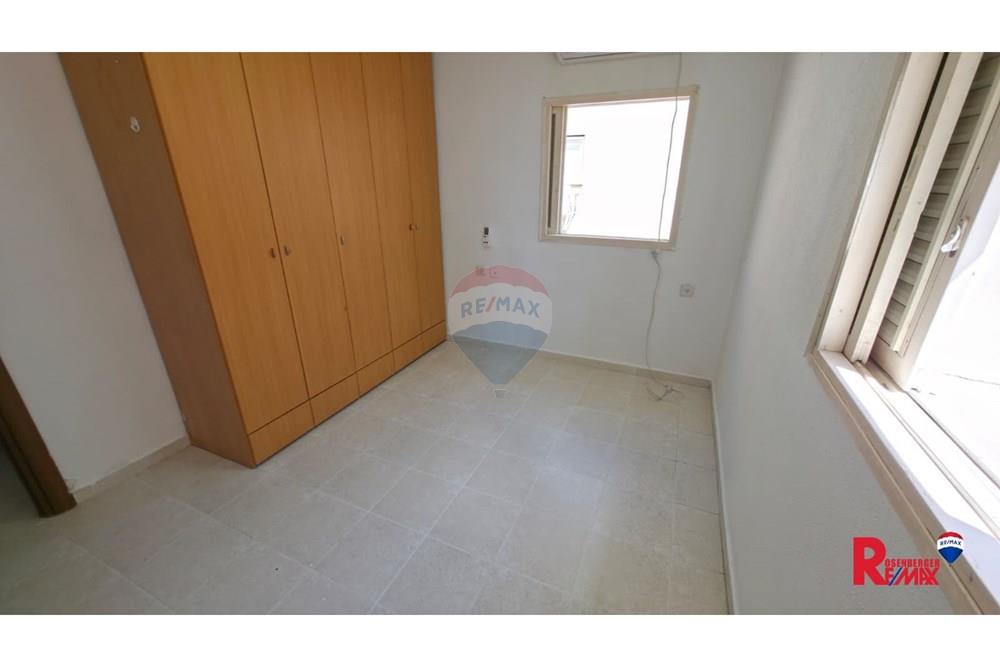 Apartment for Sale in Holon - Image 6