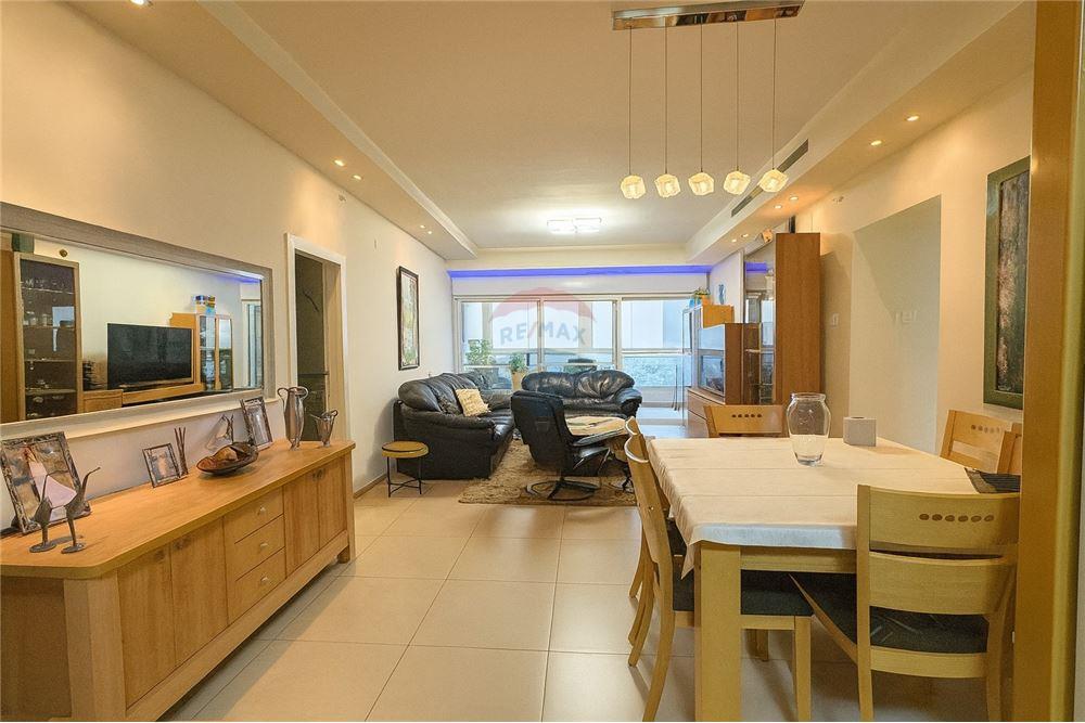 Apartment for Sale in קרית ביאליק - Image 2