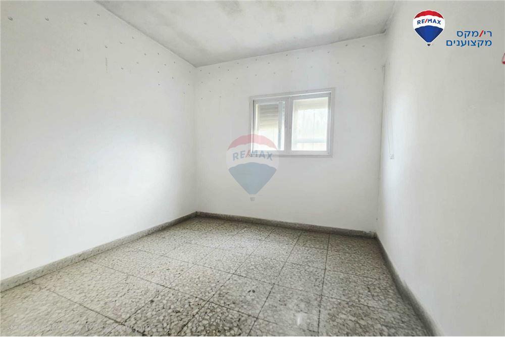 House for Sale in Hadera - Image 7