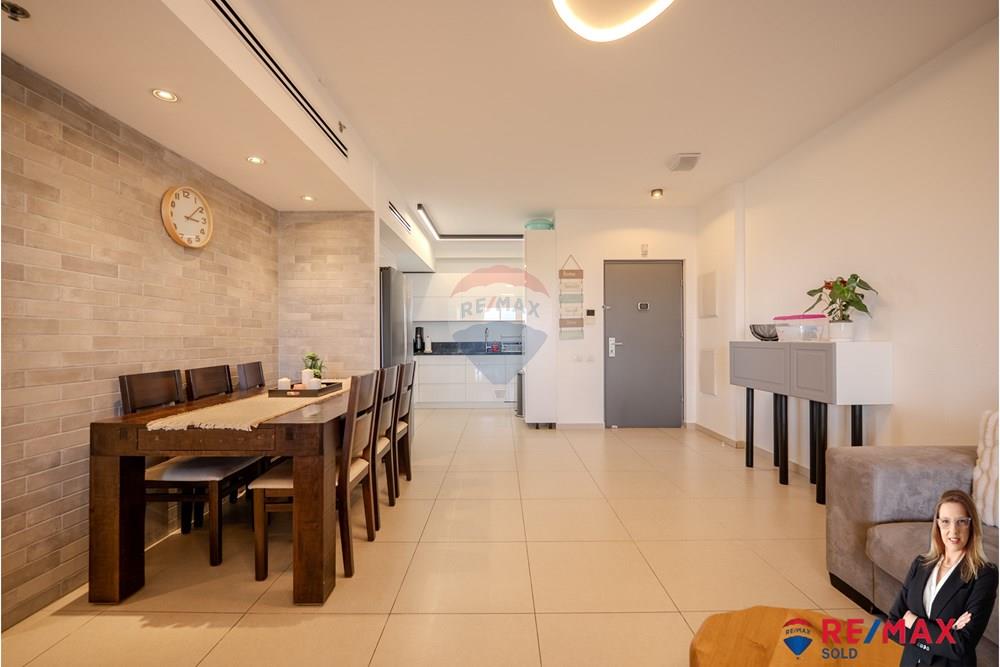Apartment for Sale in Petah Tikva - Image 2