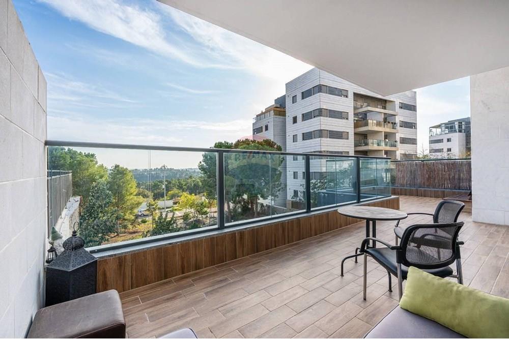 Apartment for Sale in חריש - Image 2