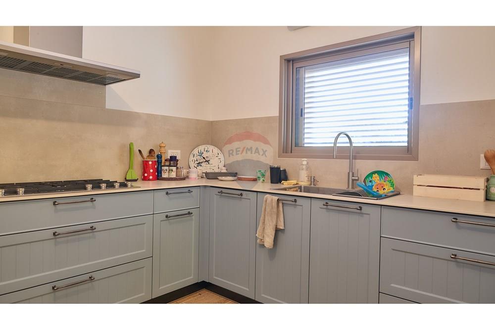 House for Sale in Rishon LeZion - Image 5