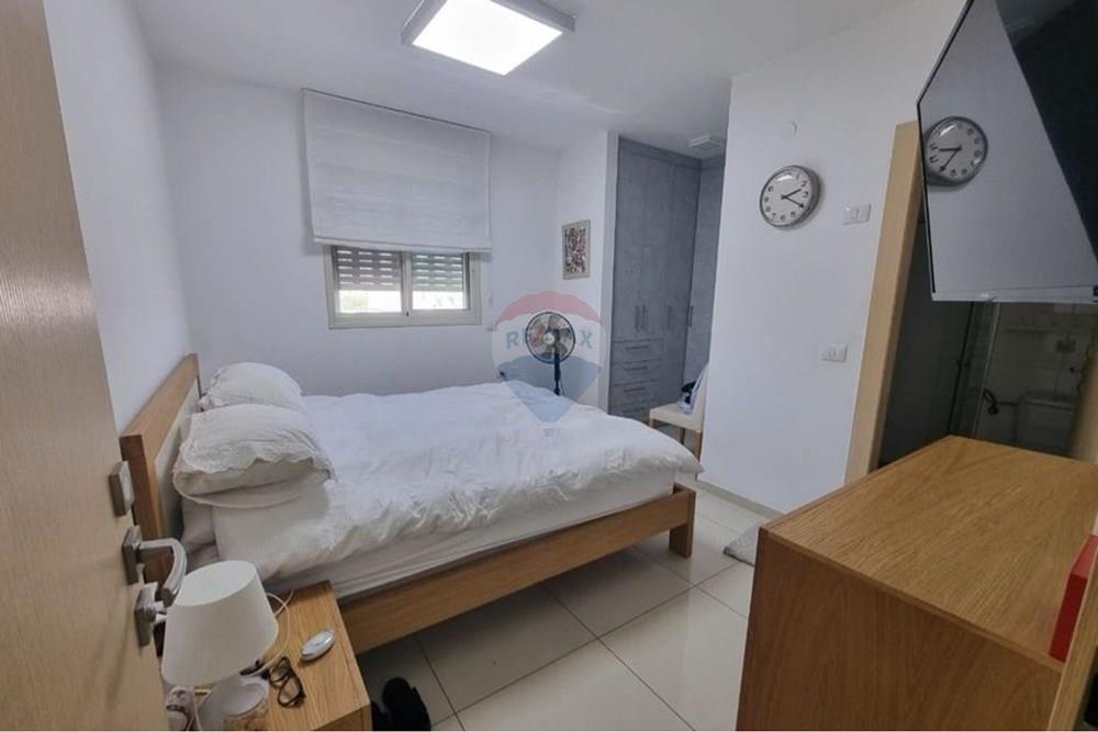 Apartment for Sale in קרית מוצקין - Image 3