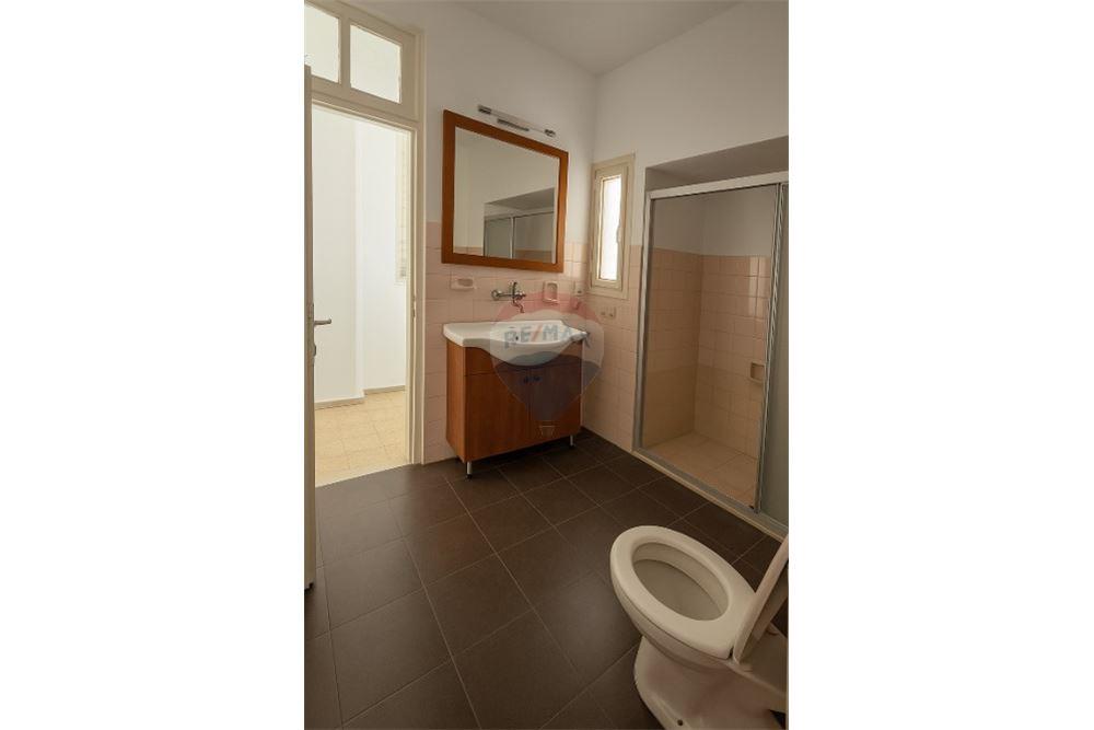 Apartment for Sale in Tel Aviv - Image 5