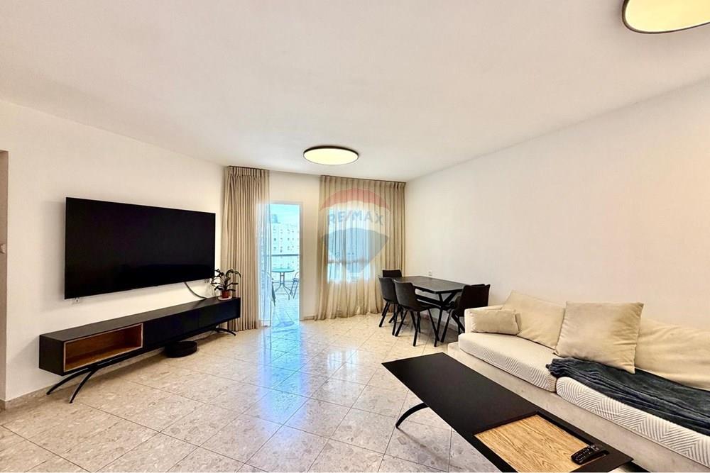 Apartment for Sale in Netanya - Image 1