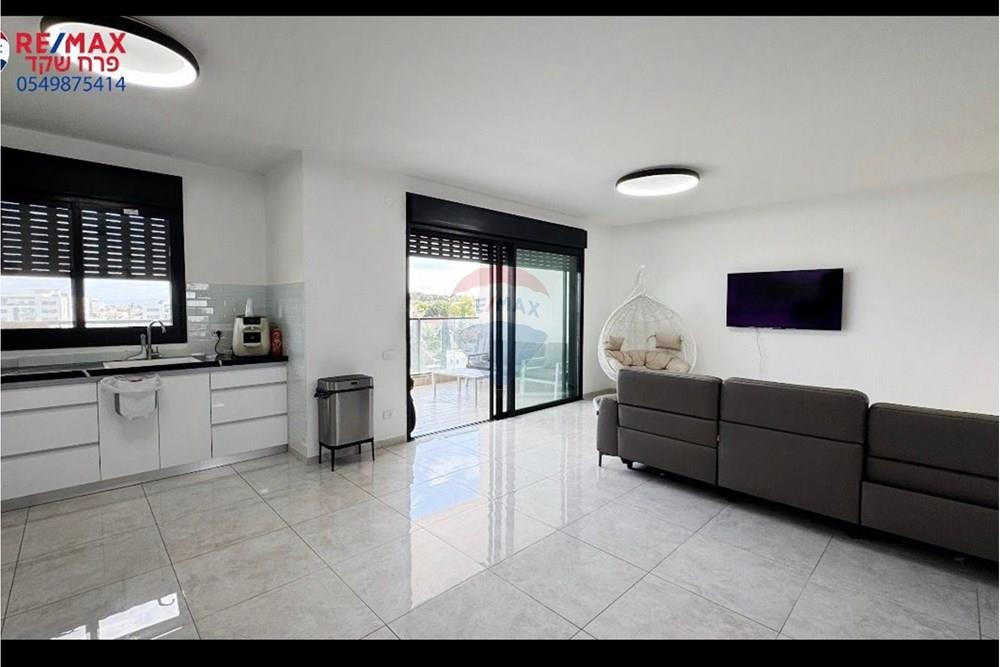 Apartment for Sale in Nahariya - Image 2