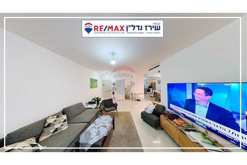 Apartment for Sale in מבשרת ציון - Image 4