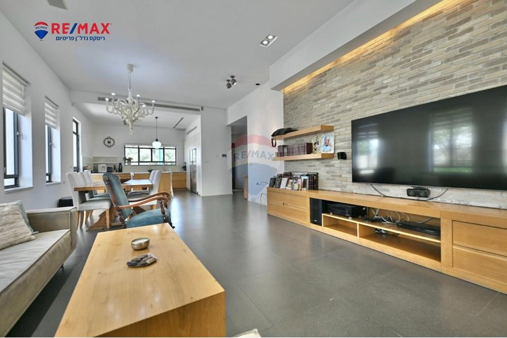 Condo for Sale in חדיד - Image 6