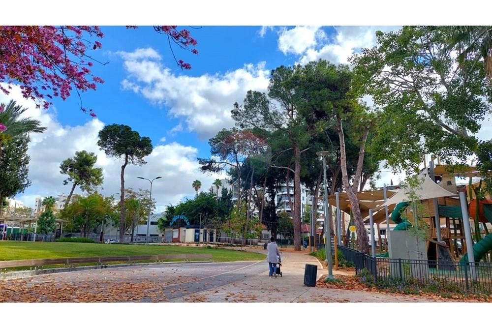 Apartment for Sale in Hod HaSharon - Image 4