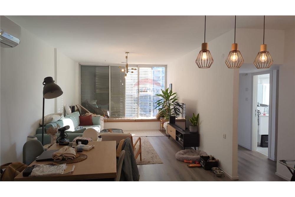 Apartment for Sale in Tel Aviv - Image 1