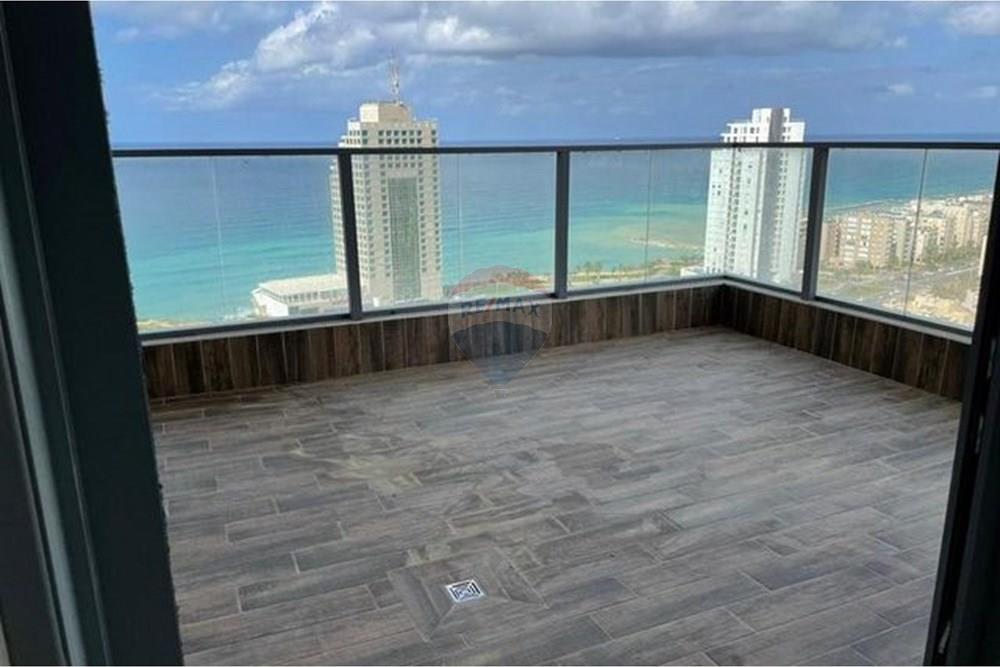 Apartment for Sale in Netanya - Image 4