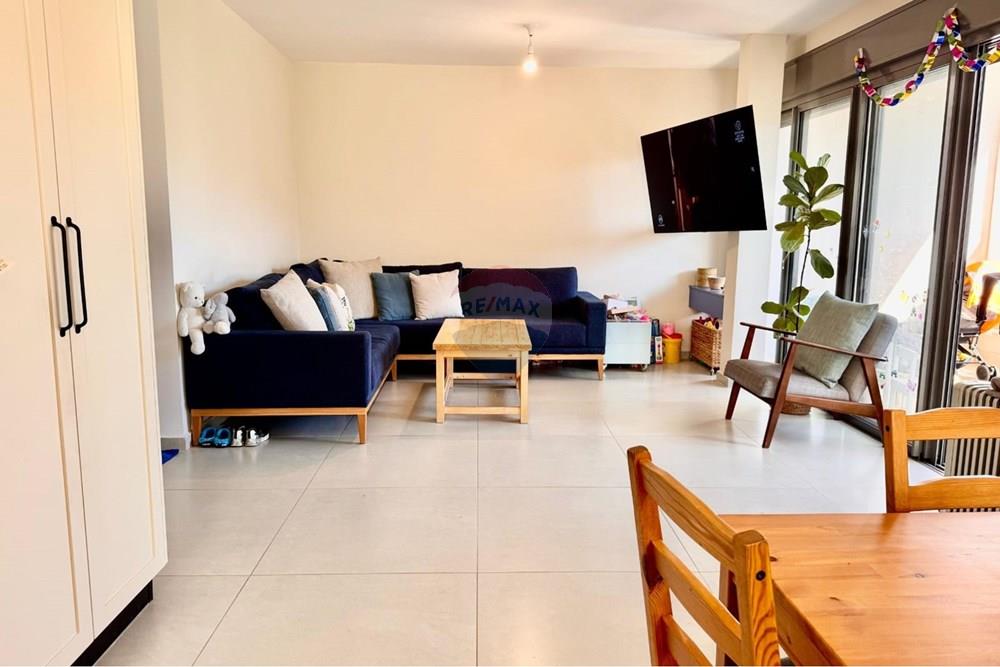 Apartment for Sale in Ra'anana - Image 1