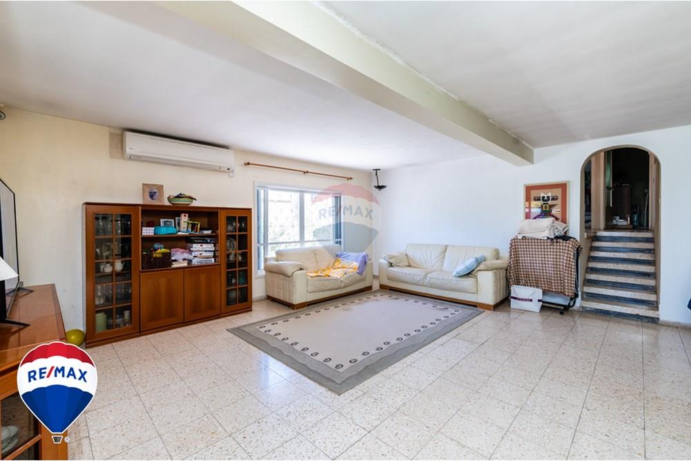 Apartment for Sale in Zichron Ya'akov - Image 2