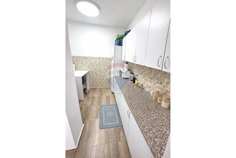 Apartment for Sale in Bnei Brak - Image 5