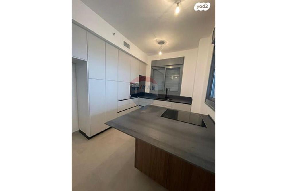 Apartment for Sale in Netanya - Image 6