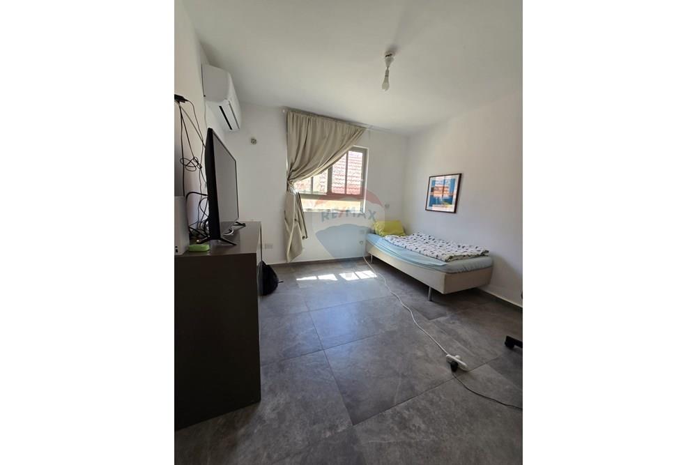 Apartment for Sale in Tel Aviv - Image 4