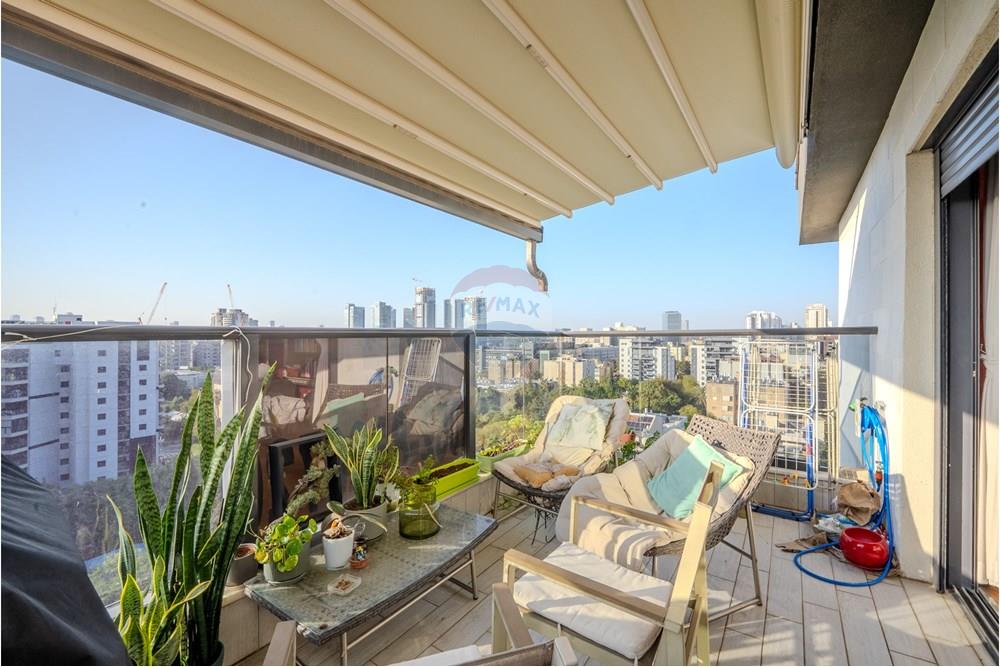 Apartment for Sale in Petah Tikva - Image 3