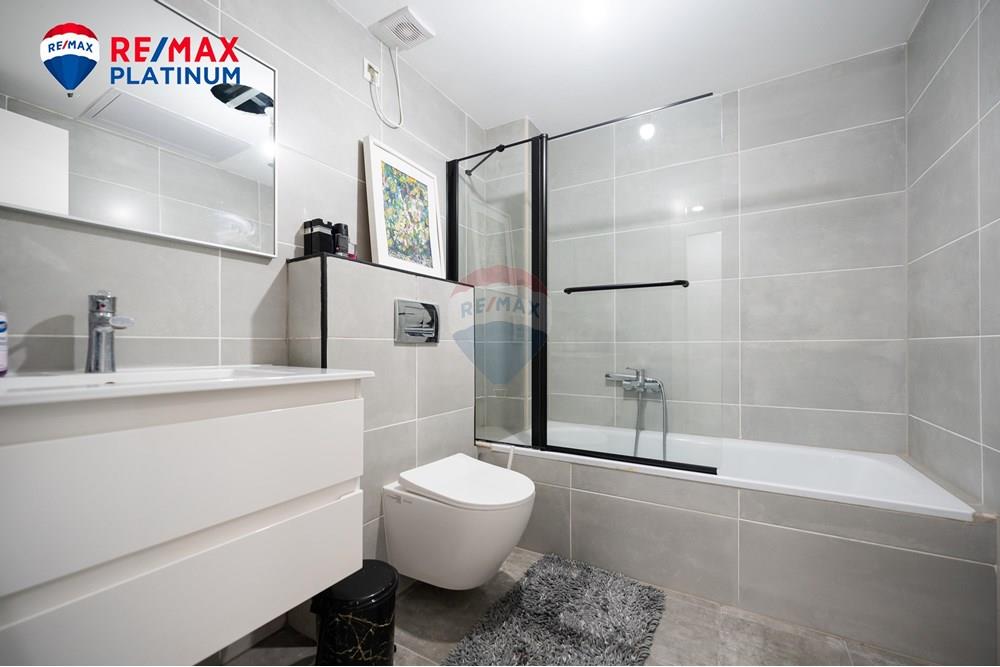 Apartment for Sale in קרית אונו - Image 7