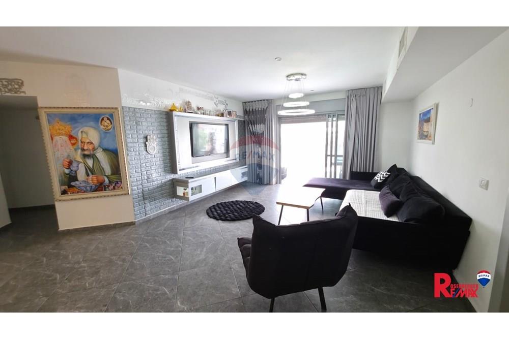 Apartment for Sale in Yavne - Image 1