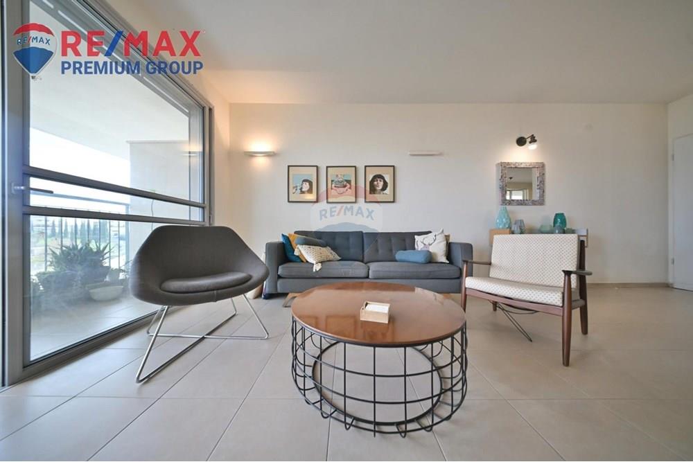 Apartment for Sale in שוהם - Image 3
