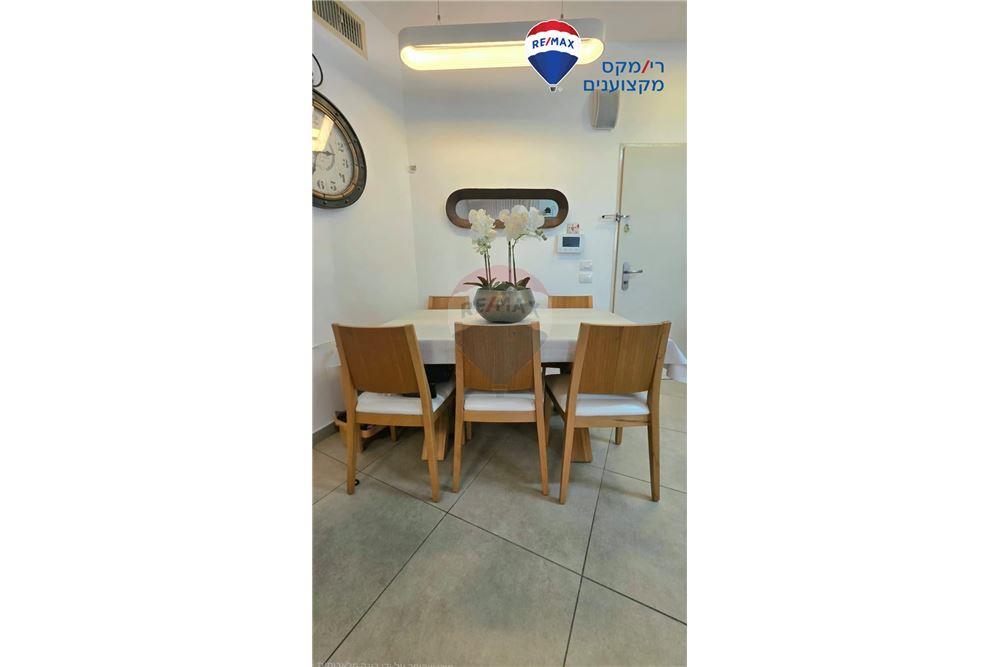 Apartment for Sale in Hadera - Image 6