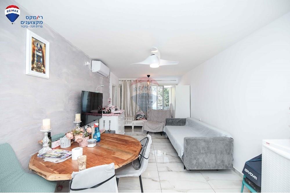 Apartment for Sale in בינימינה - Image 3