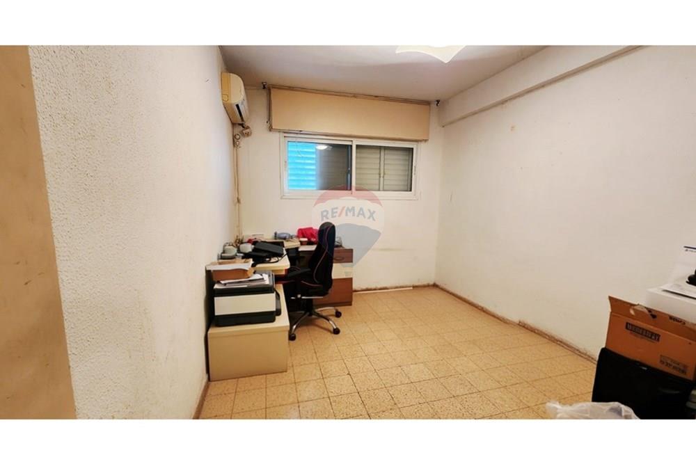 Apartment for Sale in קרית חיים - Image 3