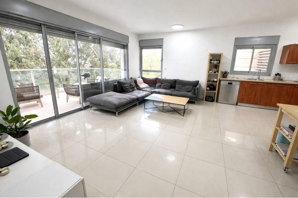 Apartment for Sale in Tel Aviv - Image 7