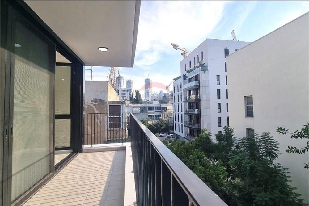 Apartment for Sale in Tel Aviv - Image 1