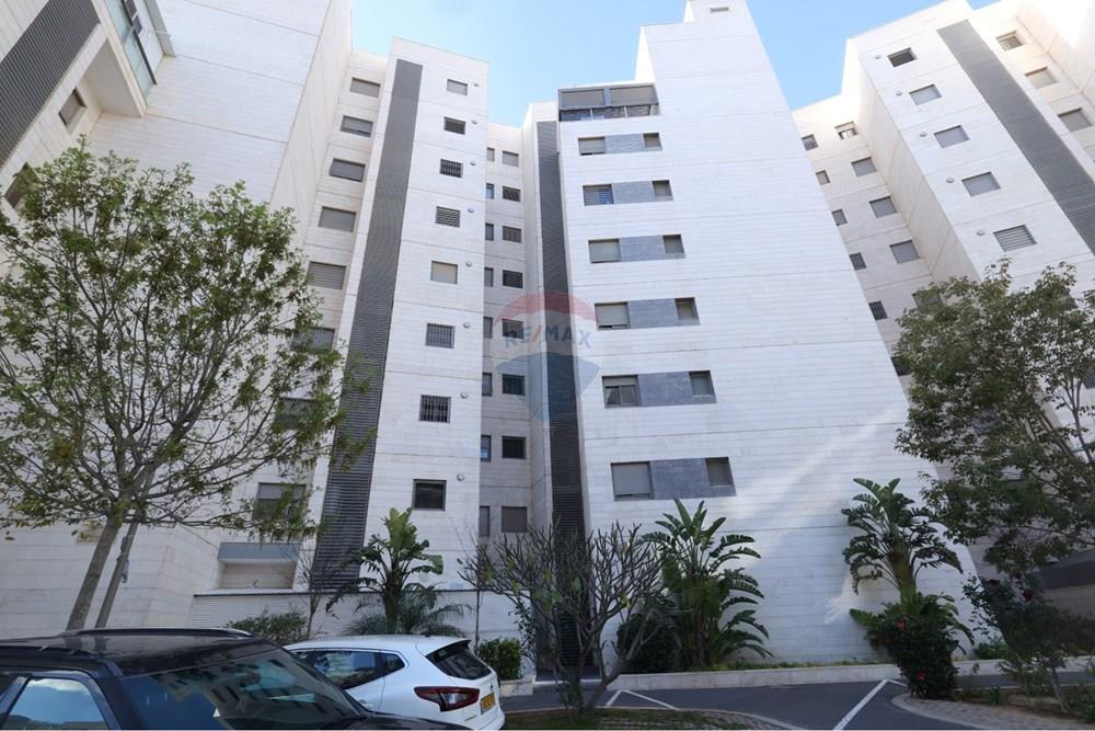 Apartment for Sale in Beer Sheva - Image 1