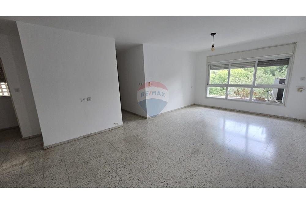 Apartment for Sale in Karmiel - Image 1