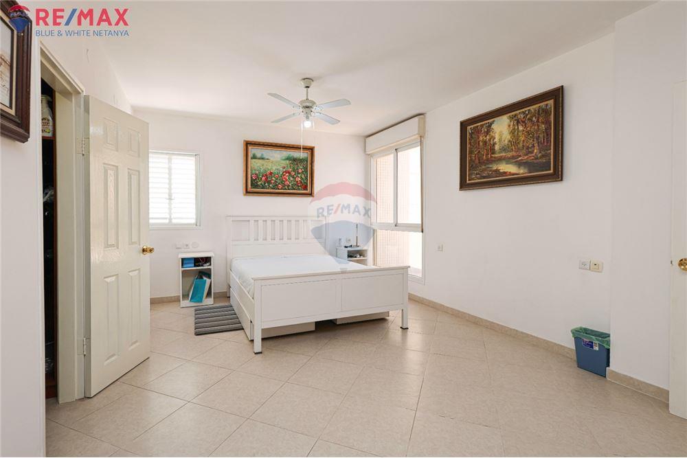 Apartment for Sale in Netanya - Image 5