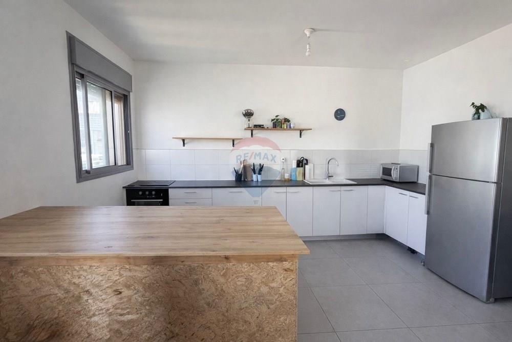 Apartment for Sale in חריש - Image 3