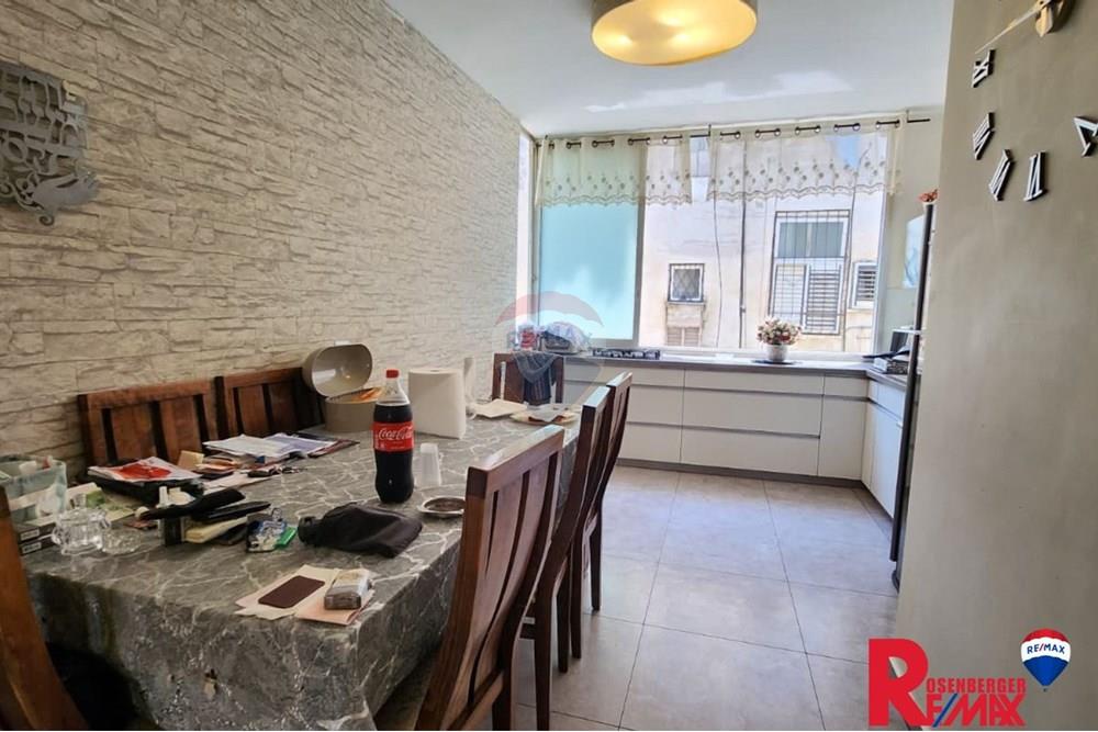 Apartment for Sale in Holon - Image 3
