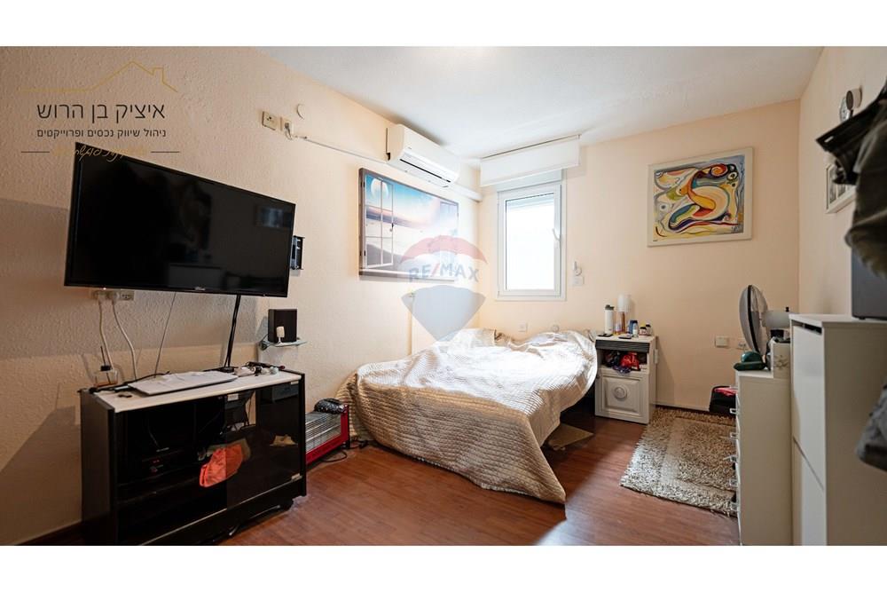 Apartment for Sale in קרית אונו - Image 7