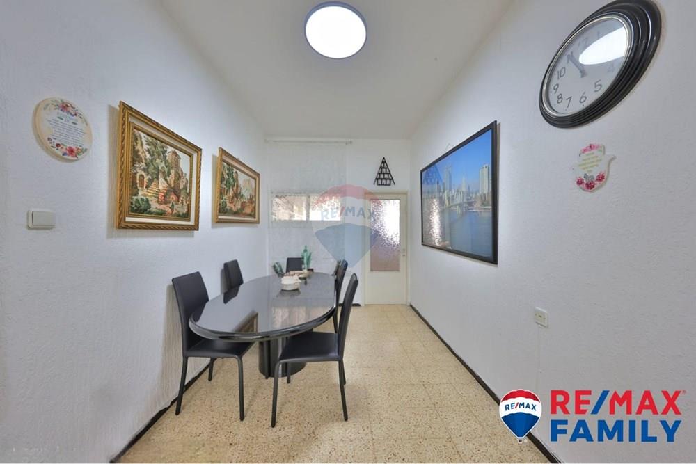 Apartment for Sale in קרית מוצקין - Image 1