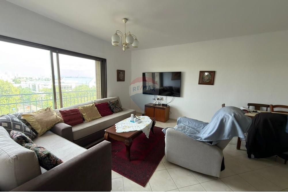 Apartment for Sale in קרית מוצקין - Image 1