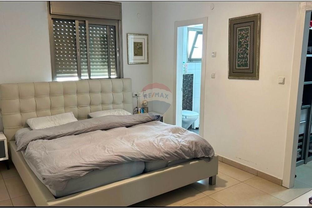 Apartment for Sale in Rishon LeZion - Image 6