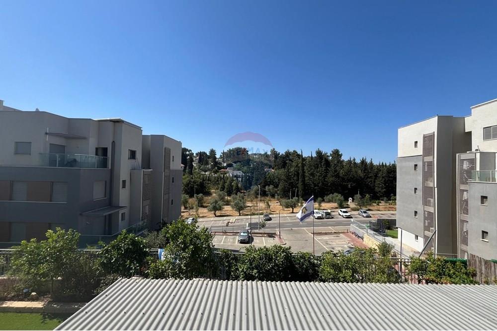 Apartment for Sale in מעלות - Image 7