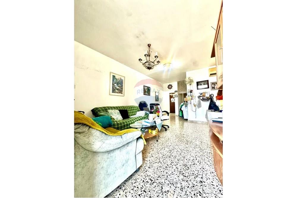 Apartment for Sale in קרית אתא - Image 1
