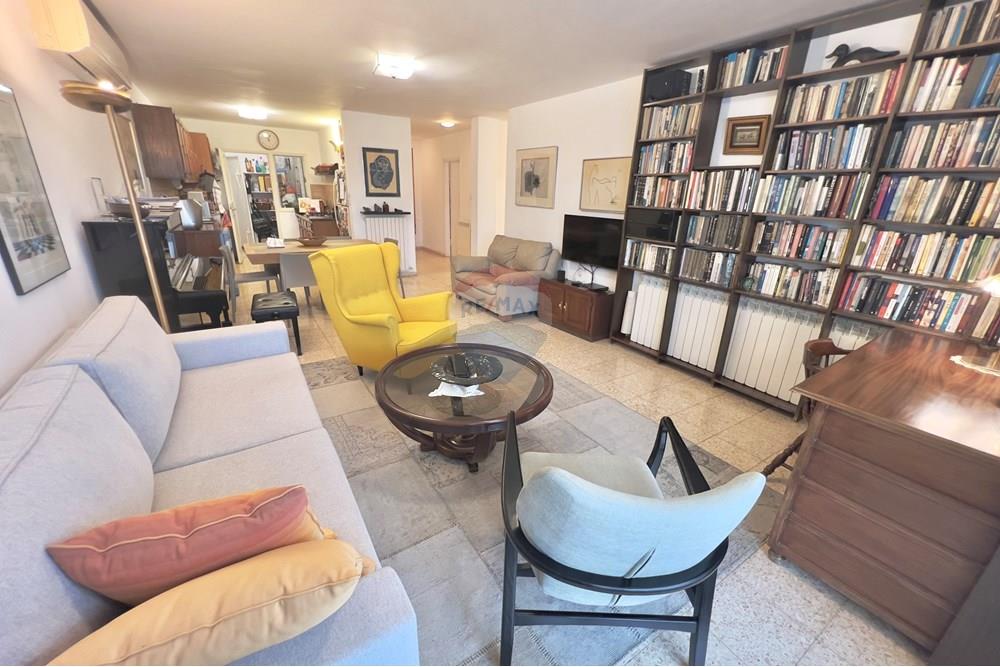 Apartment for Sale in Jerusalem - Image 4