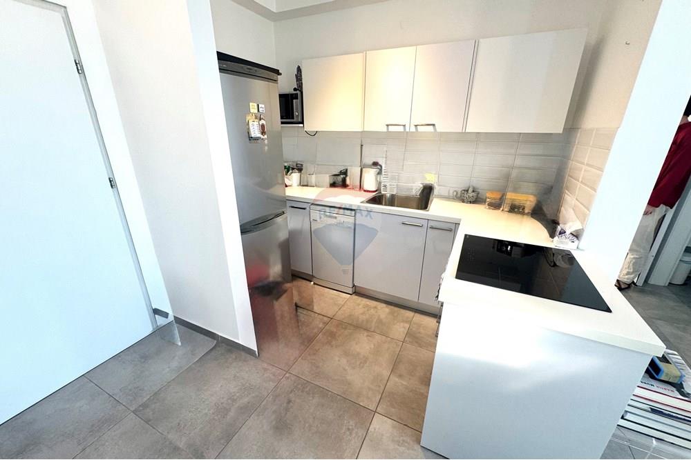 Apartment for Sale in Tel Aviv - Image 6