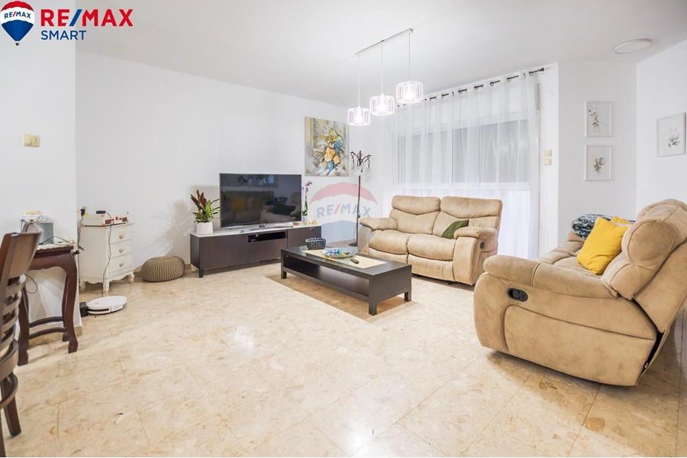 Apartment for Sale in קרית אתא - Image 4