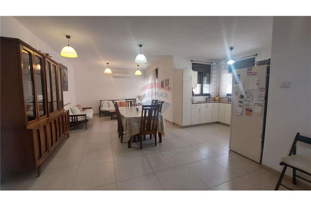 Apartment for Sale in Safed - Image 1