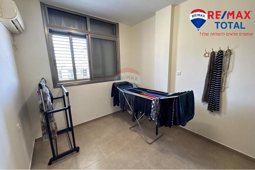 Apartment for Sale in Holon - Image 5