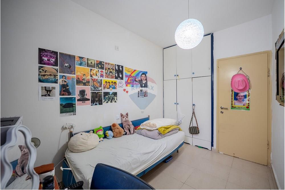 Apartment for Sale in Petah Tikva - Image 4