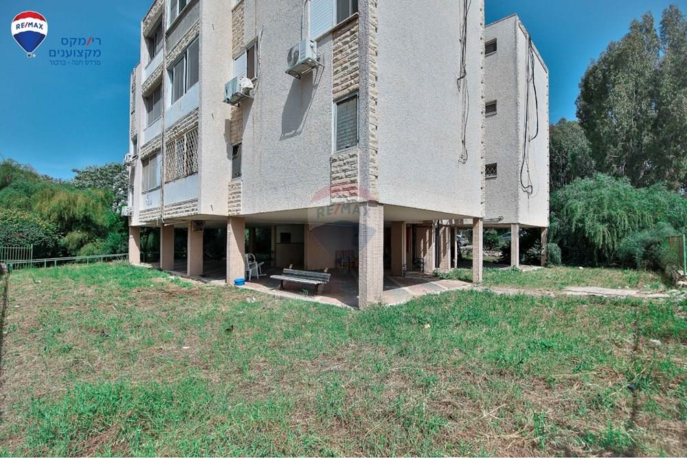 Apartment for Sale in פרדס חנה - כרכור - Image 2
