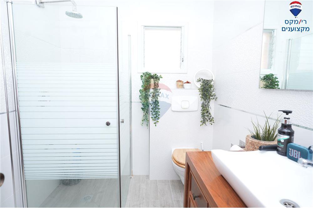 House for Sale in Hadera - Image 7