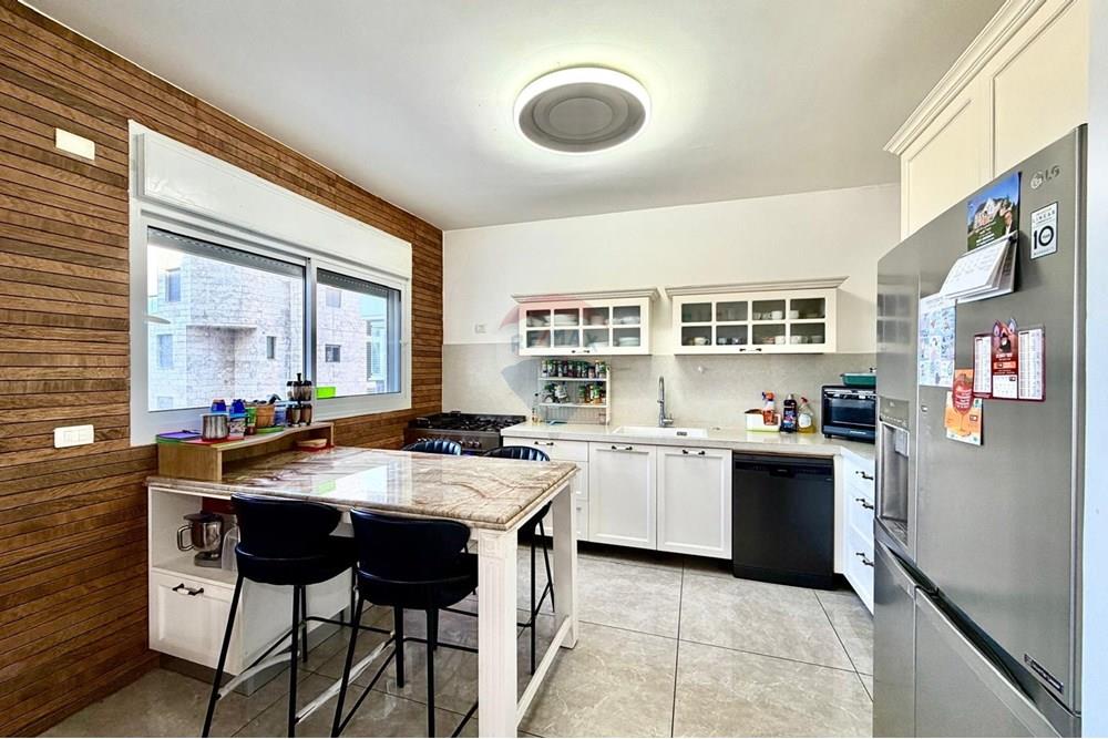 Apartment for Sale in Netanya - Image 2